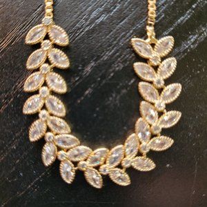 Gold Tone Necklace with Rhinestones in Leaf Pattern